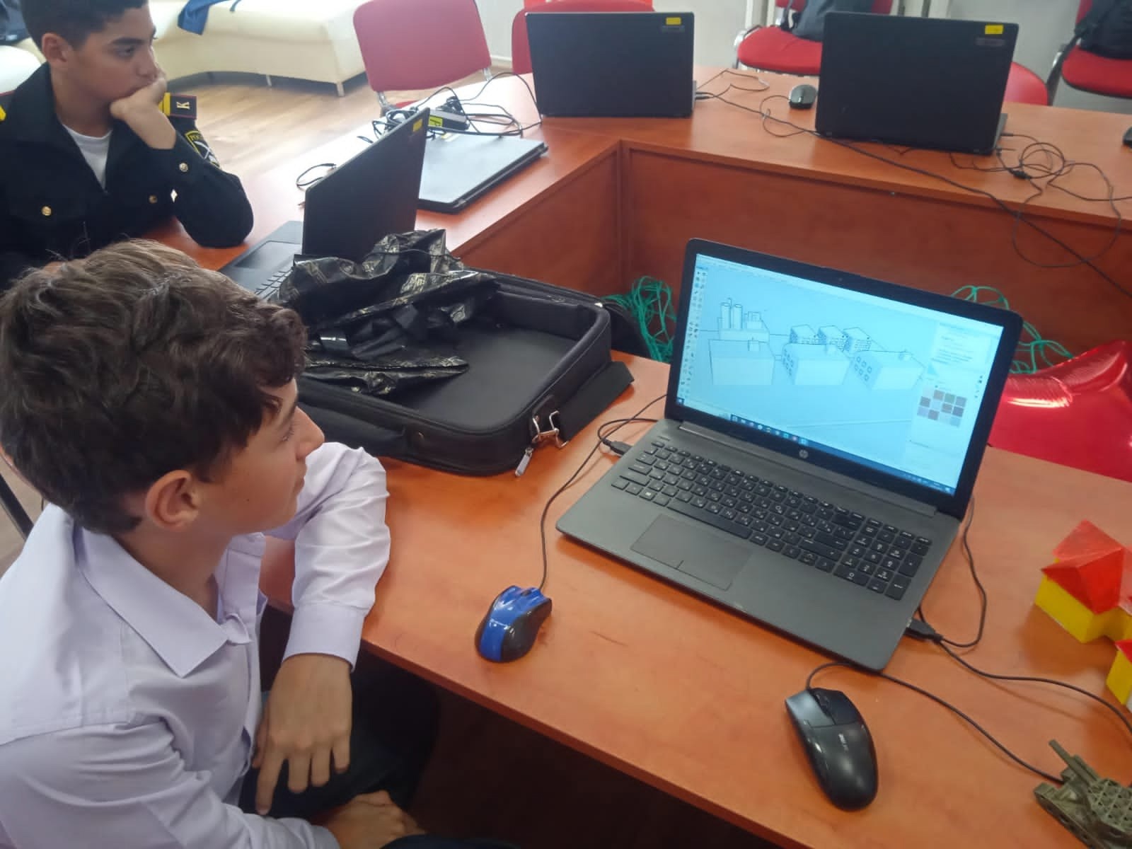 Мастер-класс 3D-моделирования в Романовской школе по сетевому взаимодействию.